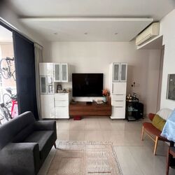La Fiesta (D19), Condominium #411323071